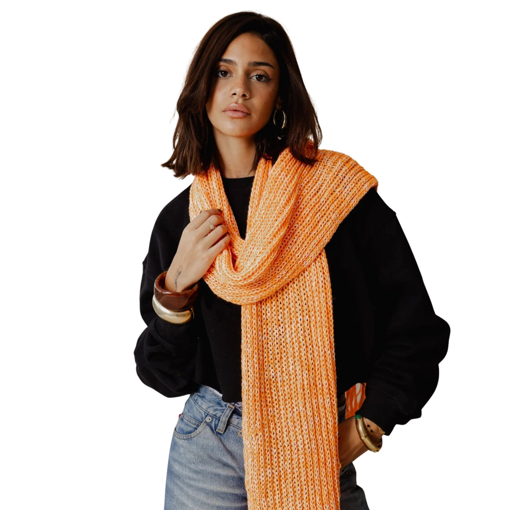 عباءة ملونة مزخرفة يدوياً